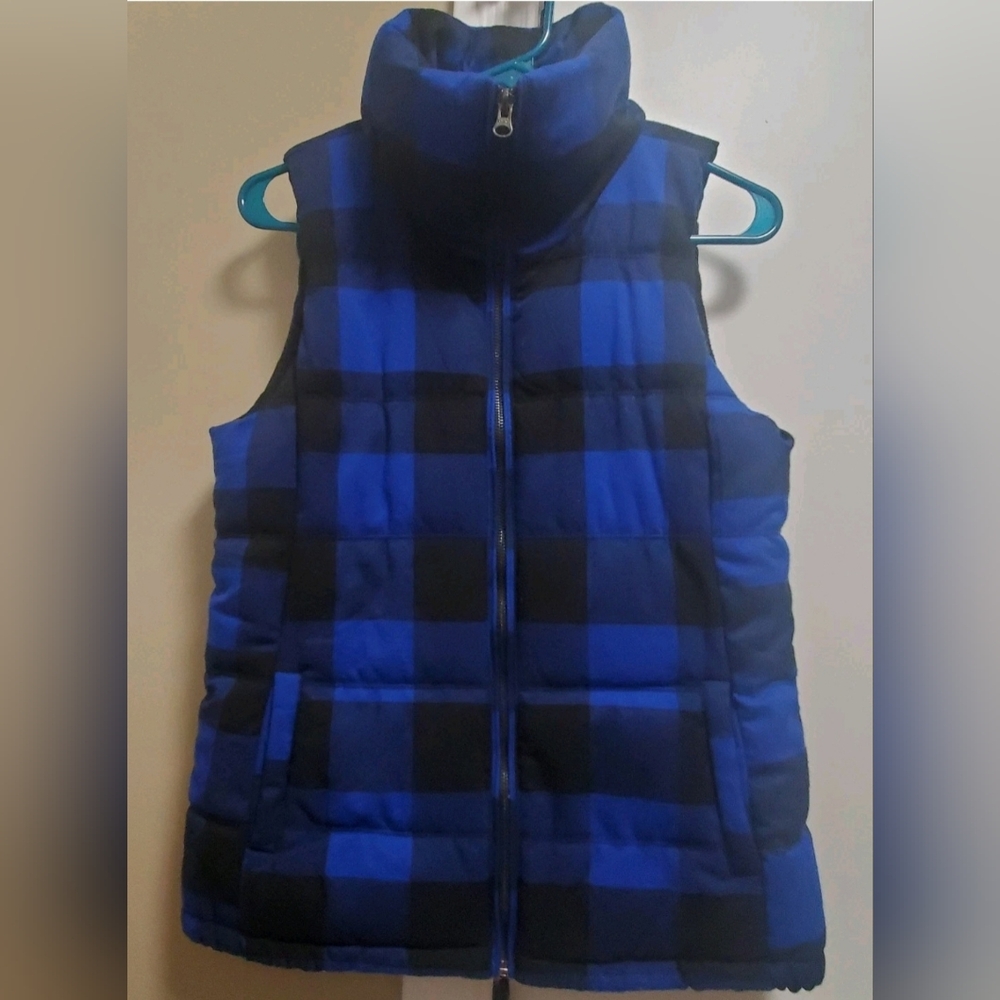 Old Navy Black and Blue Plaid Puffer Vest Womens XS Like New!